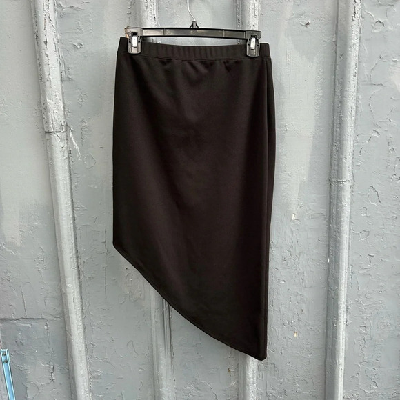 Halston Asymmetric Skirt, BNwT, size xs - Picture 2 of 6